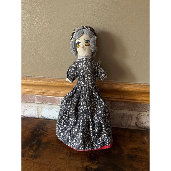 Vintage 3 in 1 Rag Doll Granny  Red-Riding Hood & Wolf Quilted Fabric Lace Doll - Picture 2 of 16